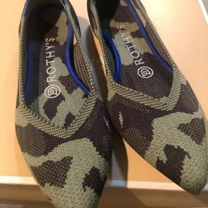 Rothy's Olive Camo Points